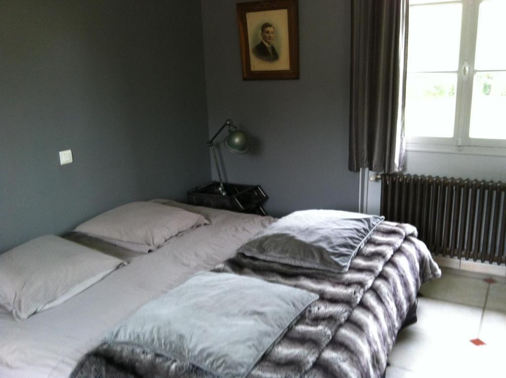 Chambres D'Hotes La Levriere Saint-Denis-le-Ferment Ruang foto
