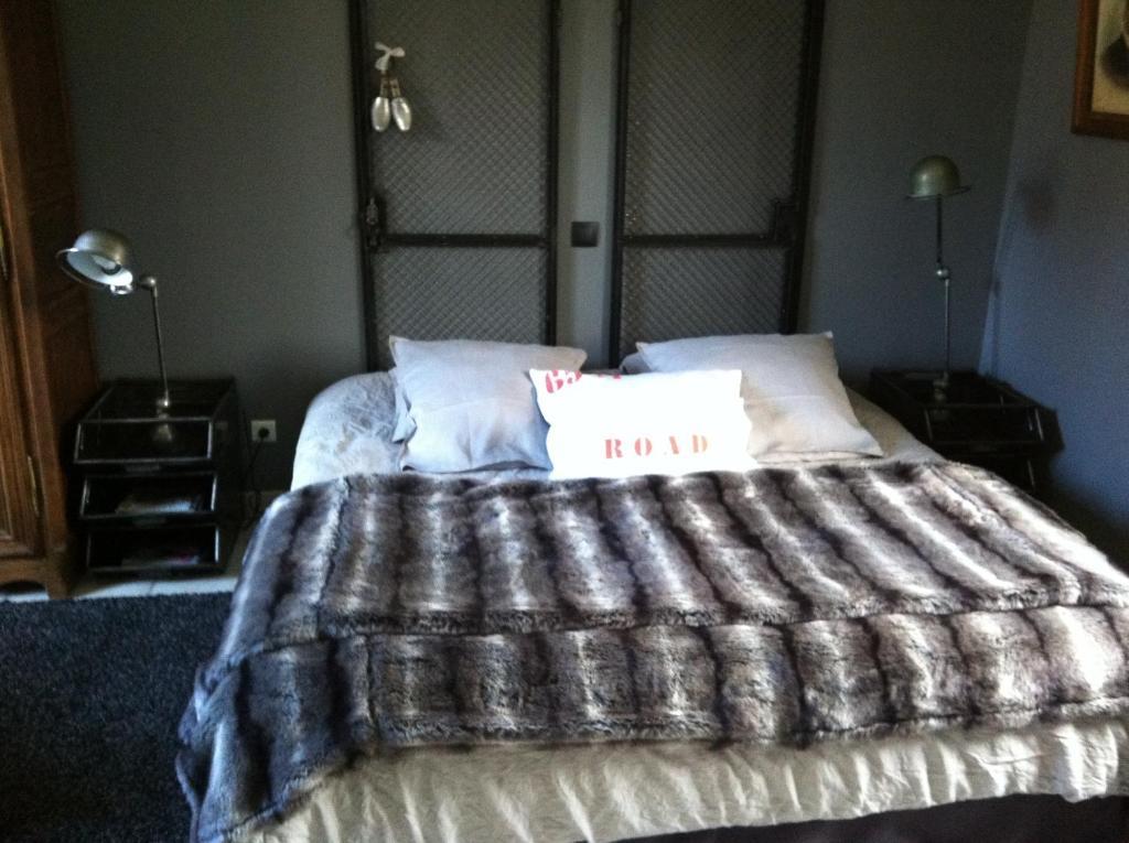 Chambres D'Hotes La Levriere Saint-Denis-le-Ferment Ruang foto